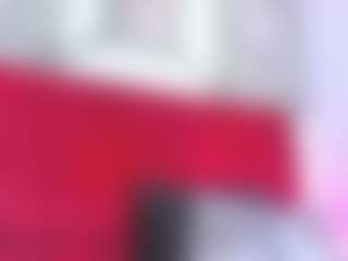 Live-Cam-Show mit Camila Miller rh - Living Room auf Camsoda