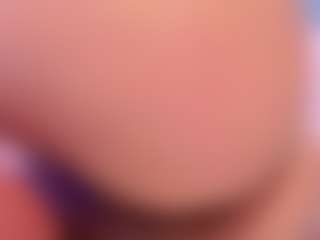 Live cam show with Muriel-belov - Bedroom Red Hair on Hubzter Live