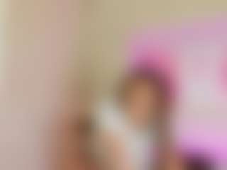 Live cam show with KeylaRoss - Muscle on CamwithHer