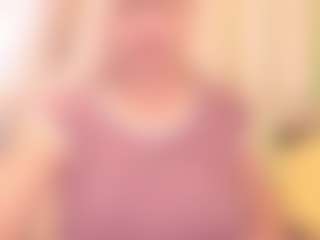 Live cam show with miranda-robinson - Public on Streamer API