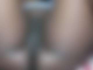 Live cam show with sexxy - Brown Eyes Ebony on TottyGirls
