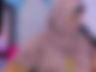 Live cam show with FalakYasin - Thick on Camsoda