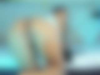 Live cam show with Hanna-lens - Living Room on Uber Horny