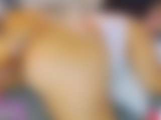 Live cam show with AnnieWolf - Double Penetration on Camsoda