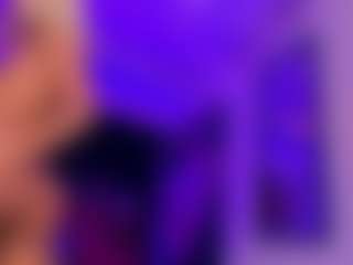Live cam show with SachaPink - Average on Camsoda
