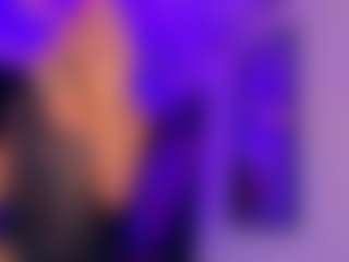 Live cam show with SachaPink - Tease on Camsoda