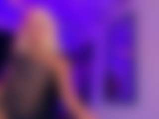 Live cam show with SachaPink - Teen (18+) on Camsoda