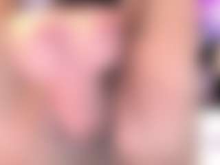 CookiesAndBoots's Live Sex Cam Show