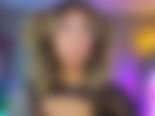 Live cam show with Elisse Cinnamon - Blonde Hair on SinfulBabes