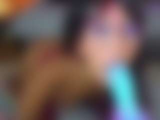 Elisse Cinnamon's Live Sex Cam Show