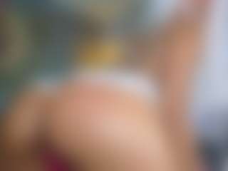 Elisse Cinnamon's Live Sex Cam Show