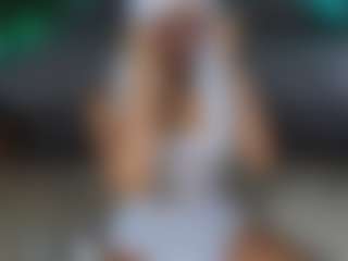 Elisse Cinnamon's Live Sex Cam Show