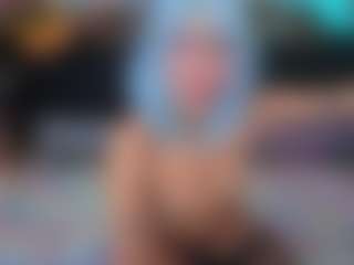 Elisse Cinnamon's Live Sex Cam Show
