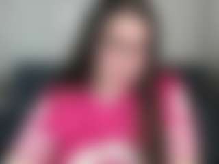 Live cam show with Kira - Green Eyes on Milfs Live