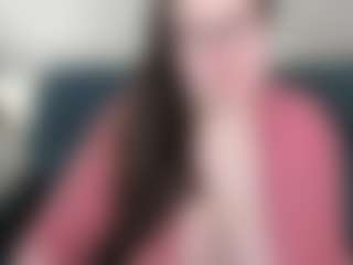 Live cam show with Kira - Moaning on SpunkLive
