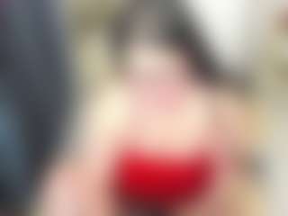 Live cam show with Kira - Average on Mixed Magazine Live