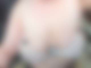 Kira's Live Sex Cam Show
