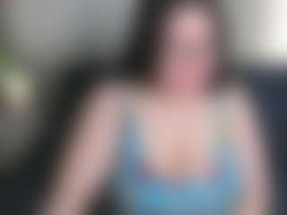 Live cam show with Kira - Middle Aged on slutload