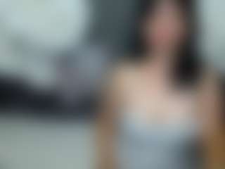 Live cam show with LiluGrants - Solo on studioflirtlive.com