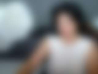 Live cam show with LiluGrants - Lesbian on TeamSkeetLive
