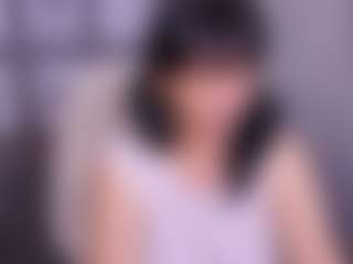 Live cam show with LiluGrants - Skinny on Camsoda Late Night