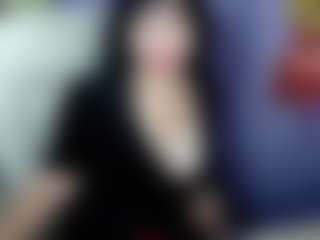 Live cam show with LiluGrants - Living Room on Camsoda