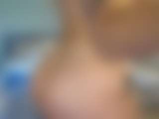 Live cam show with SureCakes - Pawg on live.xbliss.ai