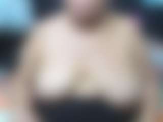 Live cam show with shanttal - Granny Big Ass on 1on1-livenow