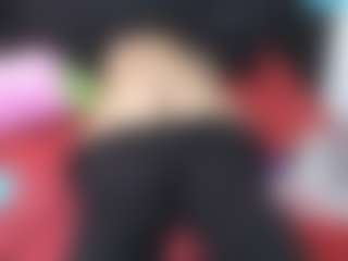 Live cam show with shanttal - Moaning on livesuperchat.net