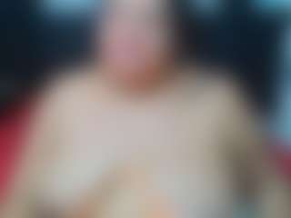 Live cam show with shanttal - Granny MILF on friskycurves.com