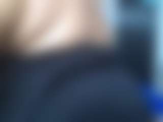 Live cam show with shanttal - Public MILF on Gym Cam Girls