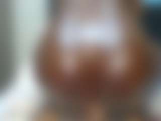 Live cam show with bootyliciousMidweek - Ebony on Chatstar | kenya