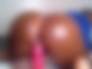 Live cam show with bootyliciousMidweek - Double Penetration on live.xbliss.ai
