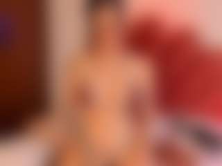 Live cam show with RaquelDanger - Sucking on sexylivex.com