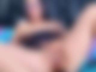 Live cam show with DahianaMoss - Hairy Pussy on CamwithHer