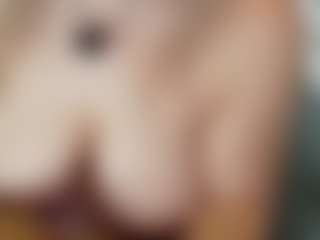 SpikedBella's Live Sex Cam Show