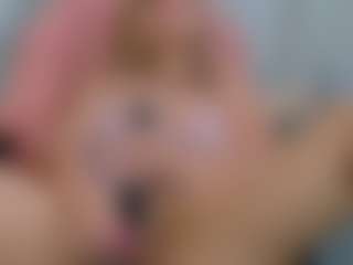 Live cam show with SpikedBella - Deepthroat on Camsoda