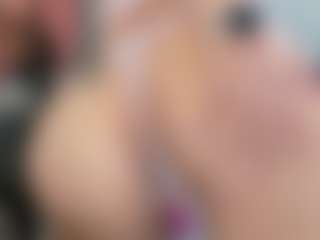 Cam Show en direct de SpikedBella