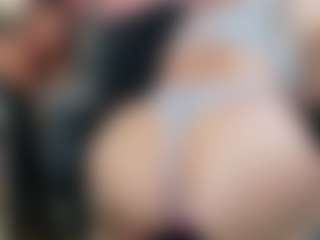 SpikedBella's Live Sex Cam Show