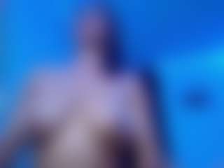 amber-24's Live Sex Cam Show