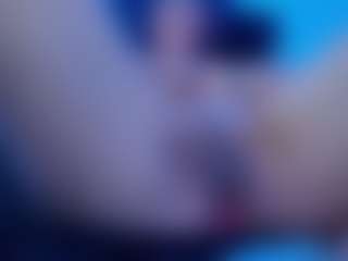 Live cam show with amber-24 - Facial Piercings on CamSextacy