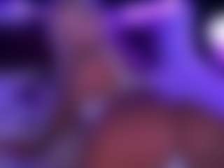 Live cam show with GraceHotDavies - Green Eyes on Sweet Sext
