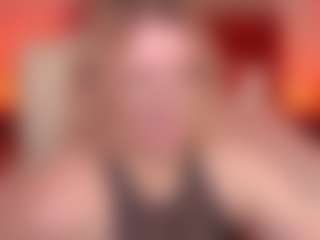 Live cam show with CoolTatiss - Cute on Camsoda
