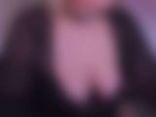 CoolTatiss's Live Sex Cam Show