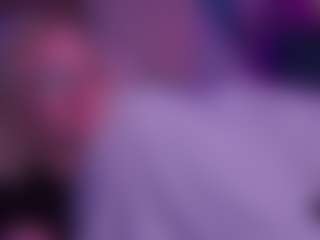 Live-Cam-Show mit CoolTatiss - Tittyfuck auf Camsoda