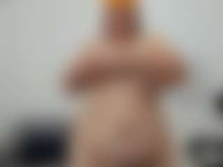 Live cam show with Andrea-curvy1 - Hairy Armpits on mypornchat.com