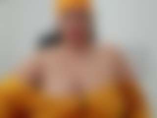 Live cam show with Andrea-curvy1 - Hairy Armpits on Stripli.com