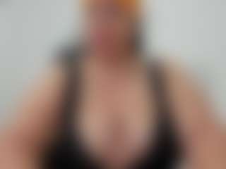 Andrea-curvy1's Live Sex Cam Show