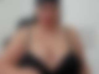 Andrea-curvy1's Live Sex Cam Show