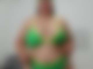 Andrea-curvy1's Live Sex Cam Show